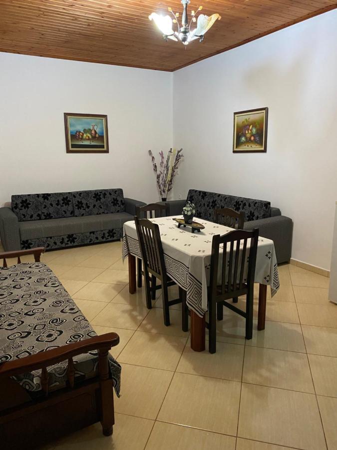 Hotel Moscopole كساميل المظهر الخارجي الصورة