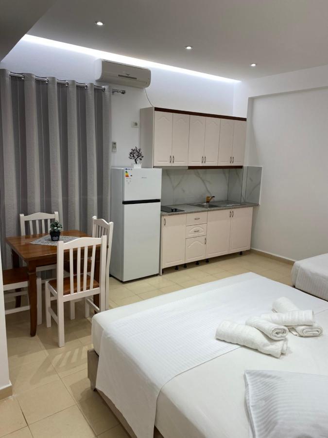 Hotel Moscopole كساميل المظهر الخارجي الصورة