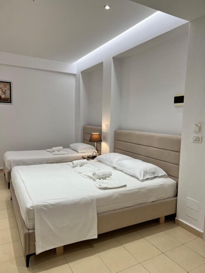 Hotel Moscopole كساميل المظهر الخارجي الصورة