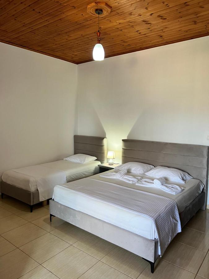 Hotel Moscopole كساميل المظهر الخارجي الصورة