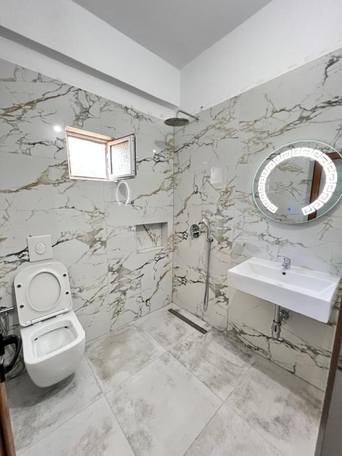 Hotel Moscopole كساميل المظهر الخارجي الصورة