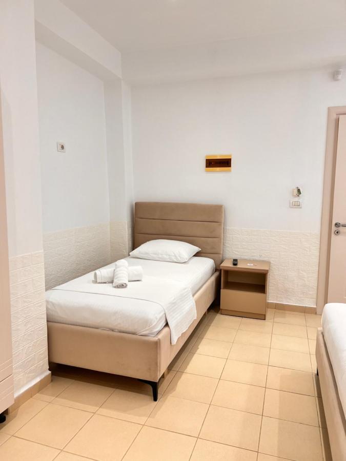 Hotel Moscopole كساميل المظهر الخارجي الصورة