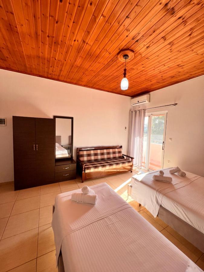 Hotel Moscopole كساميل المظهر الخارجي الصورة