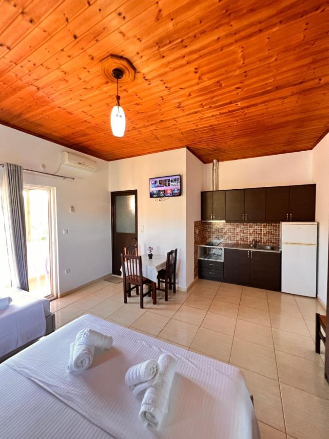 Hotel Moscopole كساميل المظهر الخارجي الصورة